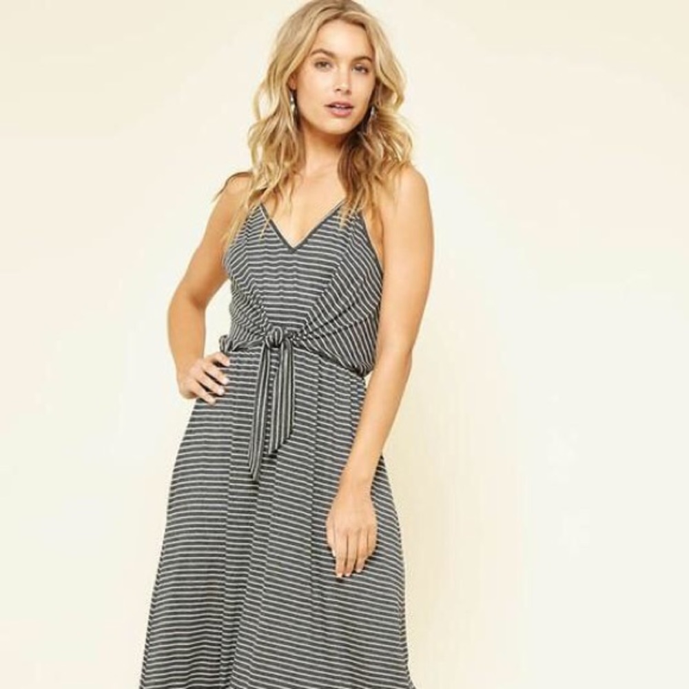 💖Closet Clean Out! Tie Waist Dress Charcoal